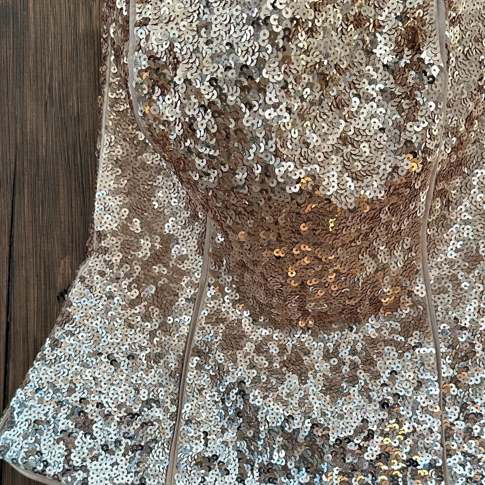 White House Black Market Gold Sequin Camisole - Picture 4 of 7